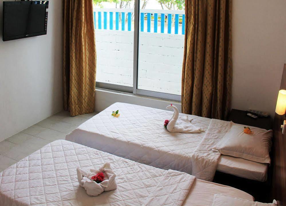 Rip Tide Vacation Inn, K.Guraidhoo Guraidhoo  Extérieur photo