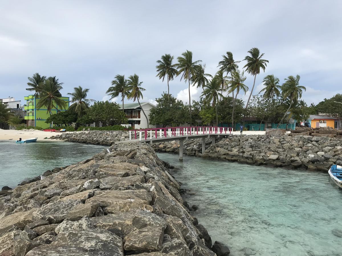 Rip Tide Vacation Inn, K.Guraidhoo Guraidhoo  Extérieur photo